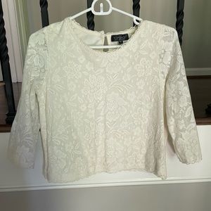 Top Shop-Cropped-Embroidered top